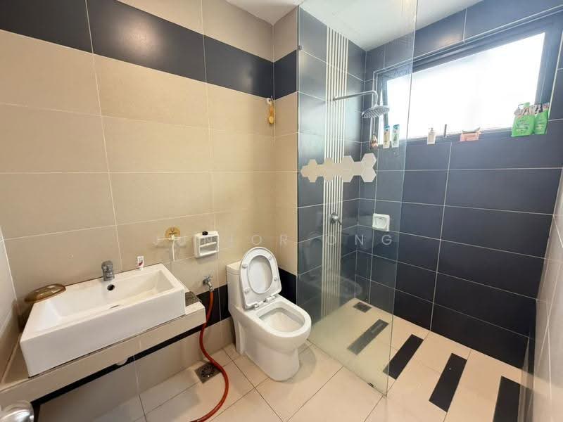 Rumah Teres 2-Tingkat untuk Dijual di Rawang (Selangor) - Junior Ong - Bathroom - PropertyGuru.com.my