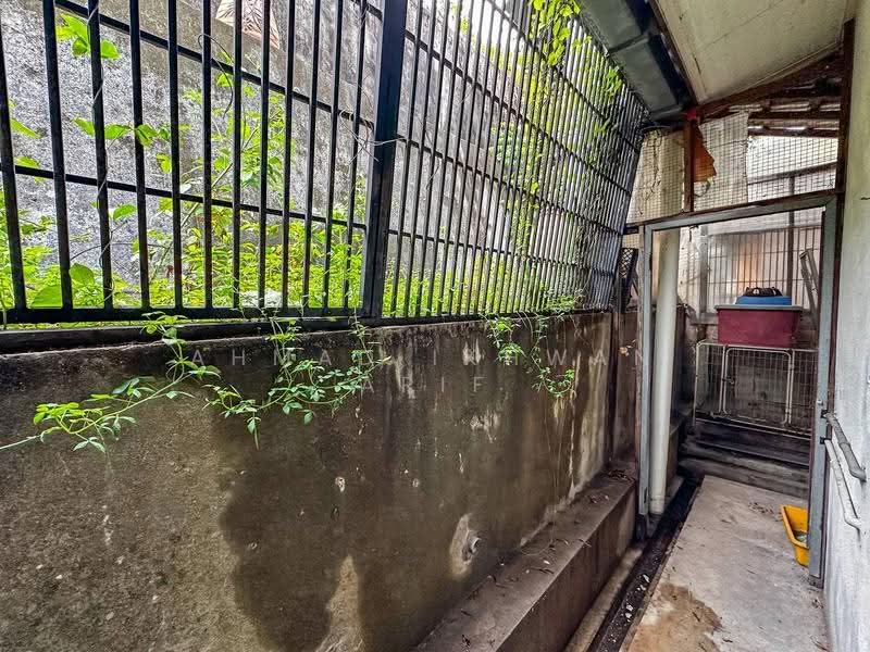 Rumah Berkembar untuk Dijual di Taman Sungai Jelok (Kajang) - Ahmad Ikhwan Arif - Exterior - PropertyGuru.com.my
