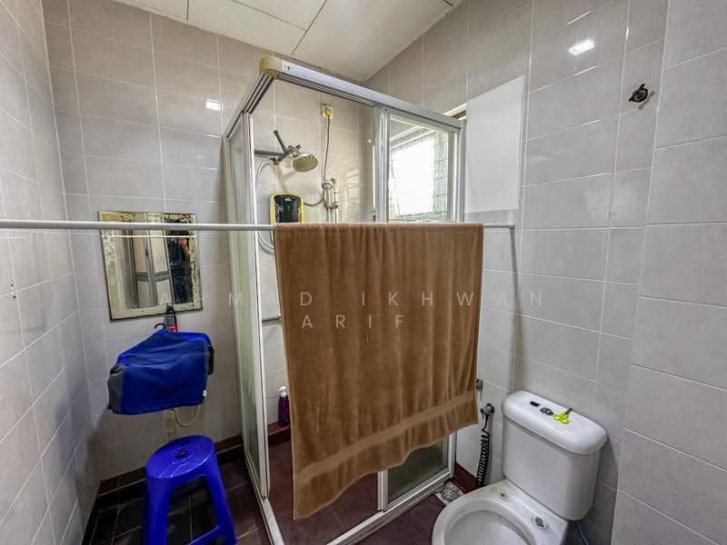 Rumah Teres untuk Dijual di Taman Samudra Teres (Batu Caves) - Ahmad Ikhwan Arif - Bathroom - PropertyGuru.com.my