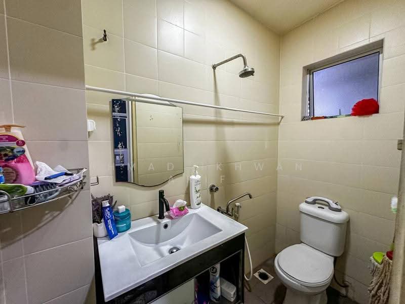 Rumah Teres untuk Dijual di Taman Samudra Teres (Batu Caves) - Ahmad Ikhwan Arif - Bathroom - PropertyGuru.com.my