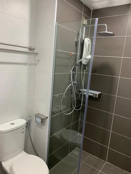 Service Residence for Sale at KSL Residence @ Daya - Catherine Ong - Bathroom - PropertyGuru.com.my