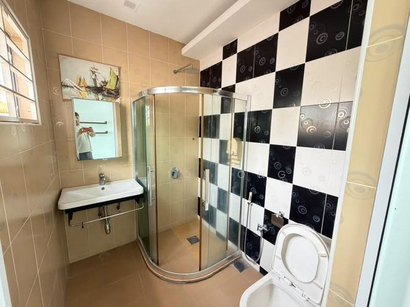 2-storey Terraced House for Sale in Kota Emerald (Rawang) - Junior Ong - Bathroom - PropertyGuru.com.my