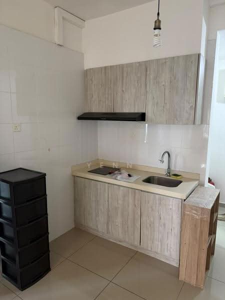 Condominium for Rent at The Edge Residence - Yenn Chong - Kitchen - PropertyGuru.com.my