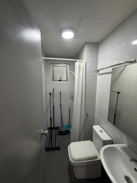 Condominium for Rent at The Edge Residence - Yenn Chong - Bathroom - PropertyGuru.com.my