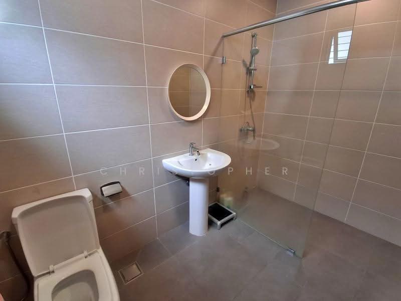 Semi-Detached House for Sale in Taman Villa Perdana (Kajang) - Christopher Saw - Bathroom - PropertyGuru.com.my