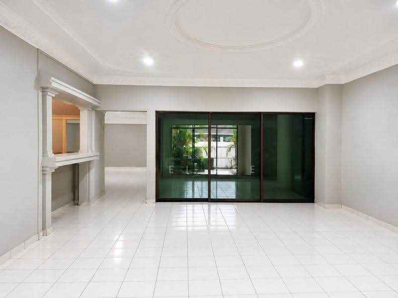Banglo Komersial untuk Disewa di Kuala Lumpur (Kuala Lumpur) - Koei See - Living Room - PropertyGuru.com.my