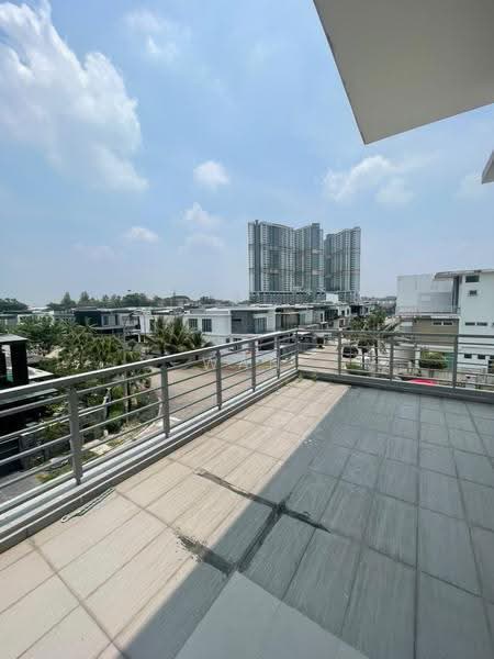 Rumah Teres 2-Tingkat untuk Dijual di Taman Mount Austin (Tebrau) - Wan Ning - Balcony - PropertyGuru.com.my