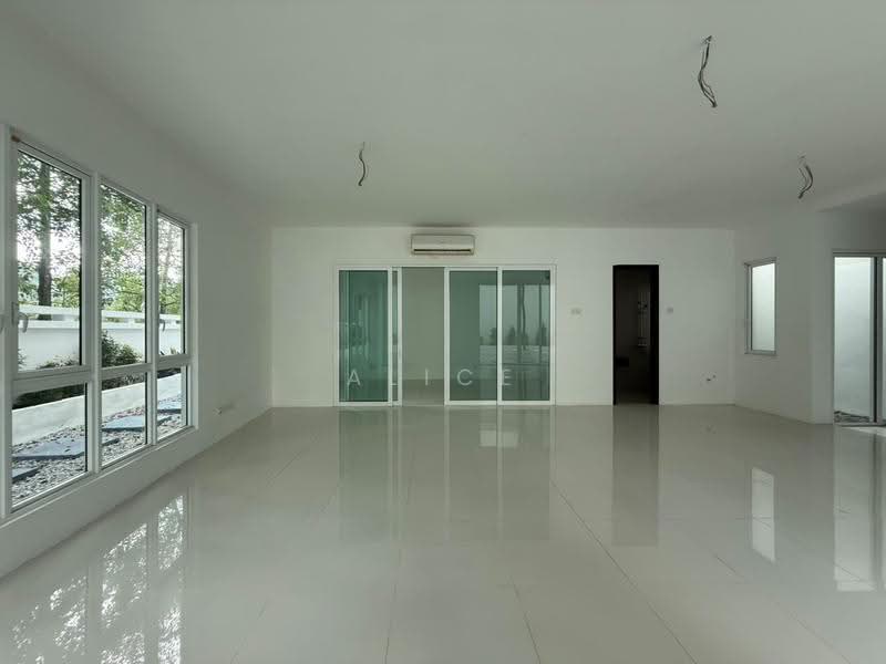 Twin Villas for Sale in Taman Melawati (Ulu Kelang) - Alice Voo - Living Room - PropertyGuru.com.my