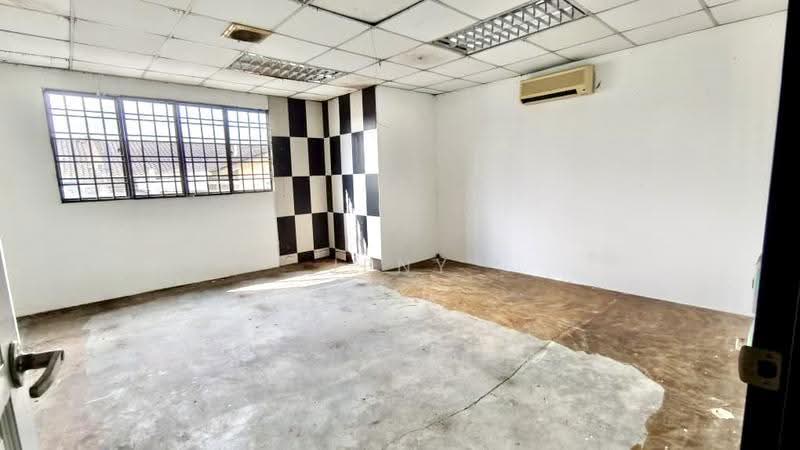 Shop / Office untuk Disewa di Taman Ungku Tun Aminah (Skudai) - Jeny Loo - Interior - PropertyGuru.com.my