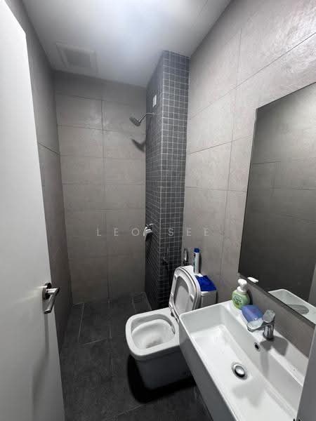 Kondominium untuk Disewa di Bangsar Hill Park - Leo See - Bathroom - PropertyGuru.com.my