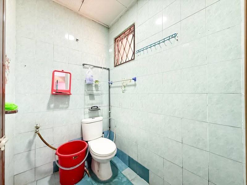 1-storey Terraced House for Sale in Puchong (Selangor) - Nurul Izza - Bathroom - PropertyGuru.com.my