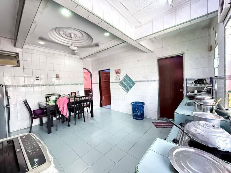 1-storey Terraced House for Sale in Puchong (Selangor) - Nurul Izza - Kitchen - PropertyGuru.com.my