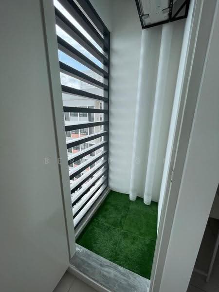 Kediaman Servis untuk Disewa di Horizon Suites - Bern Rugan - Balcony - PropertyGuru.com.my