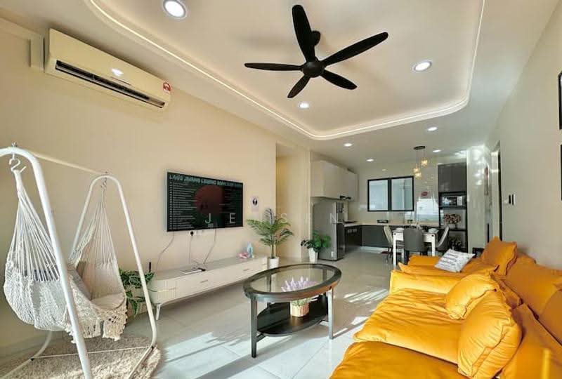Kondominium untuk Disewa di Kings Bay @ Country Garden Danga Bay - Jensen Goh - Living Room - PropertyGuru.com.my