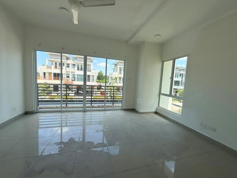 Semi-Detached House for Sale in Rawang (Selangor) - Junior Ong - Living Room - PropertyGuru.com.my