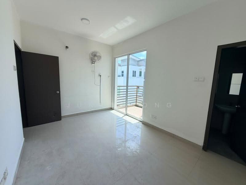 Semi-Detached House for Sale in Rawang (Selangor) - Junior Ong - PropertyGuru.com.my