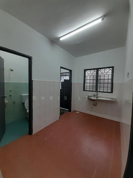 Terraced House for Rent in Garden Avenue (Seremban 2) - Chris Lim - Bathroom - PropertyGuru.com.my