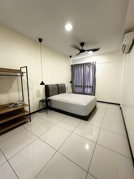 Kediaman Servis untuk Disewa di Luminari - Yvonne Lee - Bedroom - PropertyGuru.com.my