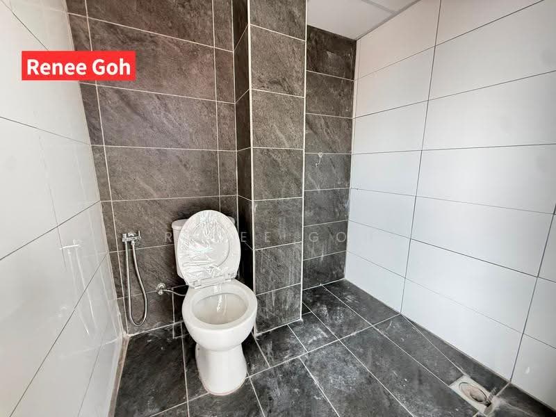Shop for Rent in Lebuh Noordin (George Town) - Renee Goh - Bathroom - PropertyGuru.com.my