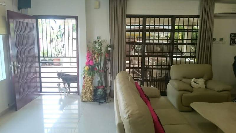 2-storey Terraced House for Sale in Taman Ipoh East (Ipoh) - Ivan Tai - PropertyGuru.com.my