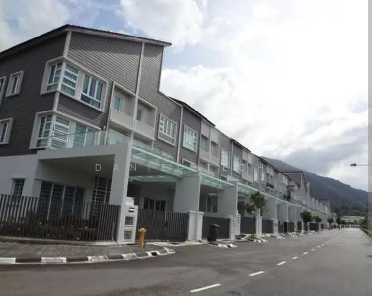 Rumah Teres 3-Tingkat untuk Dijual di Tanjung Bungah (Penang) - Daniel Teoh - Exterior - PropertyGuru.com.my