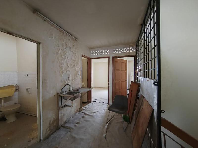 Rumah Teres 2-Tingkat untuk Dijual di Taman Maluri (Cheras) - Abid Sabarudin - Bathroom - PropertyGuru.com.my