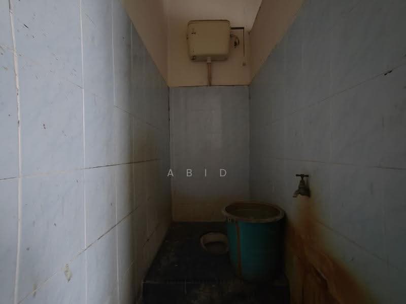 Rumah Teres 2-Tingkat untuk Dijual di Taman Maluri (Cheras) - Abid Sabarudin - Bathroom - PropertyGuru.com.my