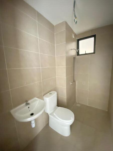 Apartment for Sale at Idaman Residence - Jolene Yeo - Bathroom - PropertyGuru.com.my