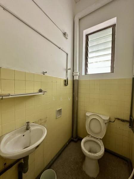 Rumah Teres 2-Tingkat untuk Dijual di Taman Canning (Ipoh) - Levi Chong - Bathroom - PropertyGuru.com.my