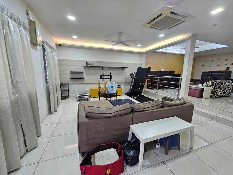 2-storey Terraced House for Sale in Sabak Bernam (Selangor) - KAREN SIA - Living Room - PropertyGuru.com.my