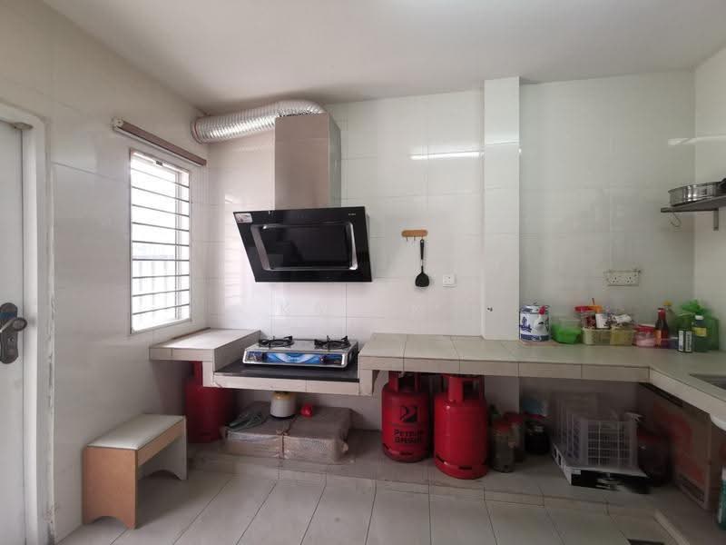 2-storey Terraced House for Sale in Sabak Bernam (Selangor) - KAREN SIA - Kitchen - PropertyGuru.com.my