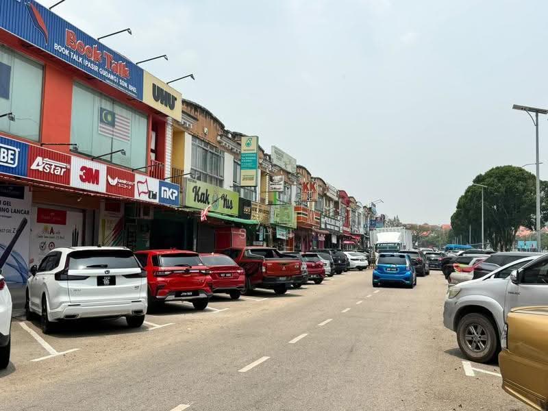 Shop for Sale in Taman Bukit Dahlia (Pasir Gudang) - Shi Ting - Exterior - PropertyGuru.com.my