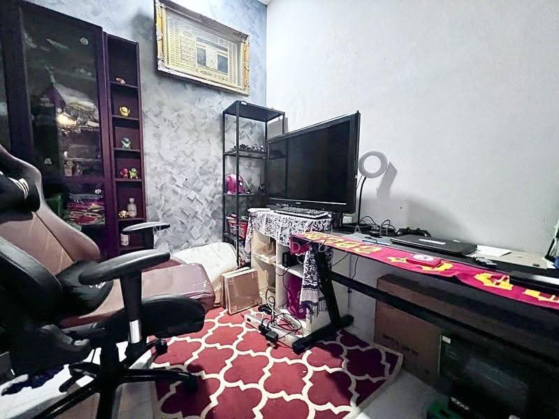 2-storey Terraced House for Sale in Taman Tasik Prima (Puchong) - NORFADILAH ZAINUDDIN - Study - PropertyGuru.com.my