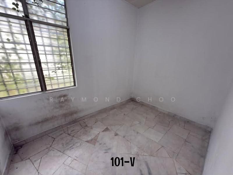 Terraced House for Sale in Bandar Bukit Raja (Klang) - Raymond Choo - Interior - PropertyGuru.com.my