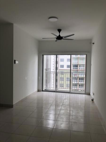 Kondominium untuk Disewa di Sky Awani Residensi 1 - Kathy Yap - Living Room - PropertyGuru.com.my