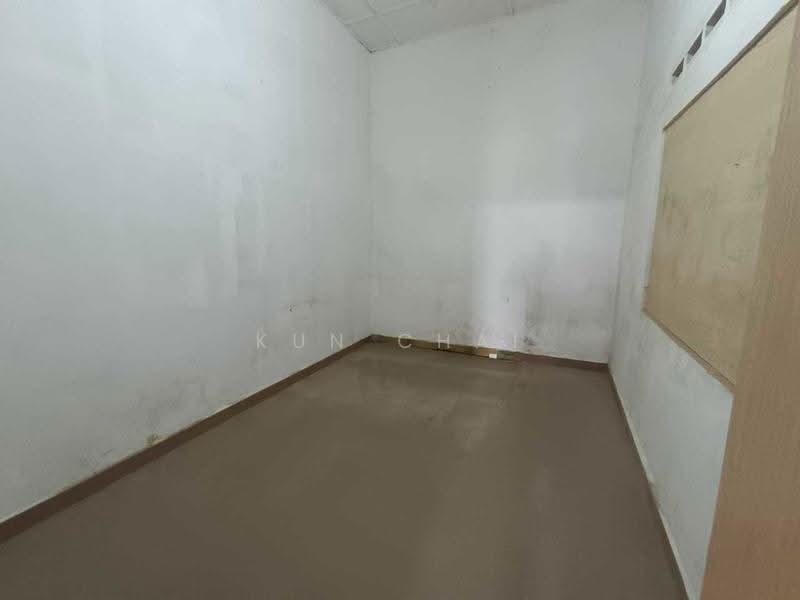 Kedai untuk Disewa di Taman Sri Skudai (Skudai) - Kun Chai - Interior - PropertyGuru.com.my