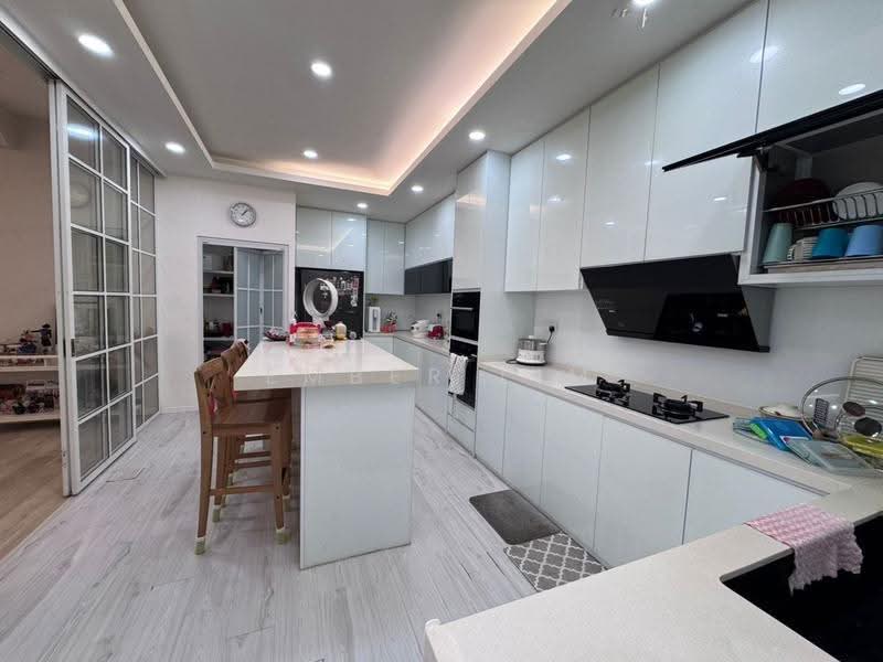 Cluster House for Sale in Taman Nusa Sentral (Iskandar Puteri (Nusajaya)) - Ember Lim - Kitchen - PropertyGuru.com.my