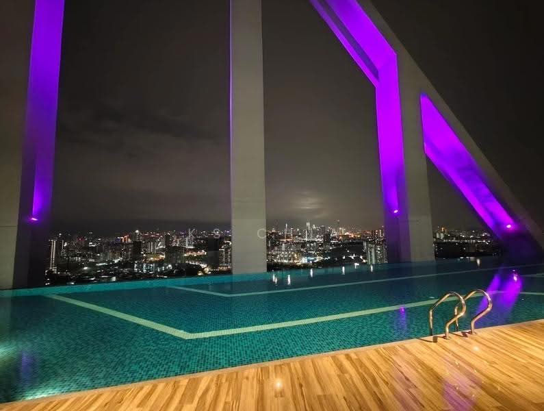 Kediaman Servis untuk Dijual di 8th & Stellar - KS Chia - Pool - PropertyGuru.com.my