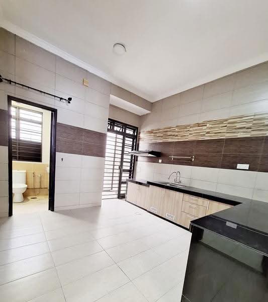 Terraced House for Sale in Bandar Kinrara Seksyen 5 (Bandar Kinrara) - Jayden Lee - Kitchen - PropertyGuru.com.my