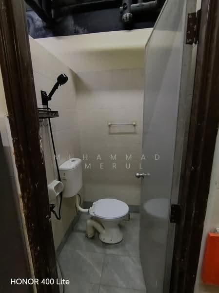 Pangsapuri untuk Disewa di Tun Teja 1 - Muhammad Amerul - Bathroom - PropertyGuru.com.my