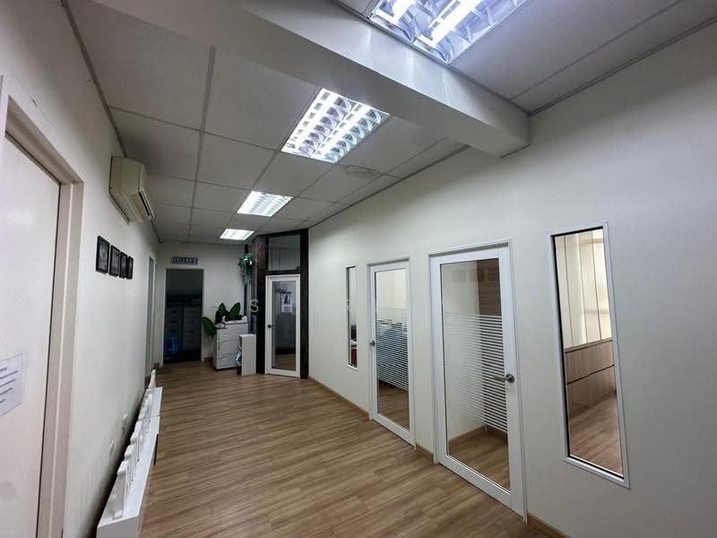 Semi-D Factory for Rent in Eco Business Park 1 (Johor Bahru) - Shirley Pang - Corridor - PropertyGuru.com.my