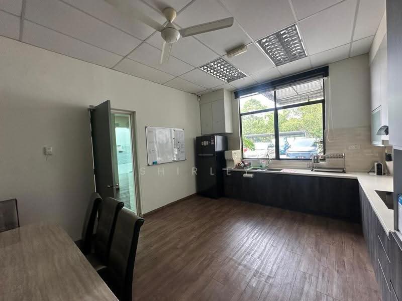 Semi-D Factory for Rent in Eco Business Park 1 (Johor Bahru) - Shirley Pang - Kitchen - PropertyGuru.com.my