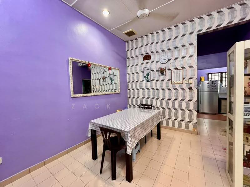 Rumah Teres 1-Tingkat untuk Dijual di Taman Molek (Johor Bahru) - Zack Chow - Dining Room - PropertyGuru.com.my