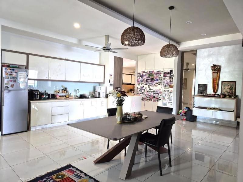 Kondominium untuk Disewa di One Tanjong Condominium - Alex Lim - Kitchen - PropertyGuru.com.my