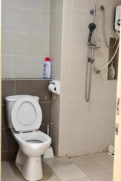 Kediaman Servis untuk Disewa di VIO Serviced Apartments @ SetiaWalk - Carlos Ng - Bathroom - PropertyGuru.com.my