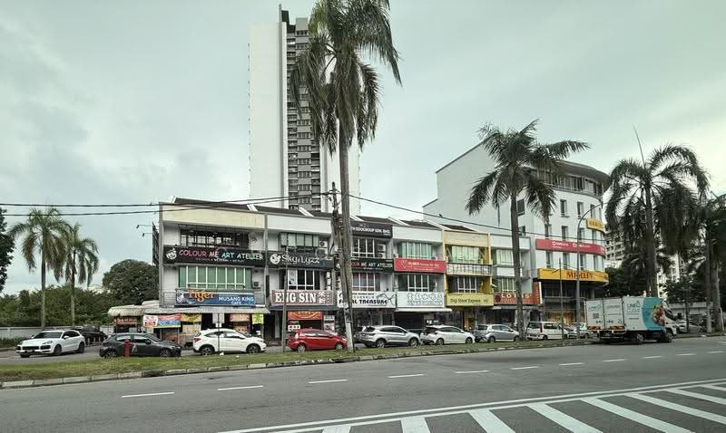 Shop for Rent in Jelutong (Penang) - Chloe Tan - Exterior - PropertyGuru.com.my