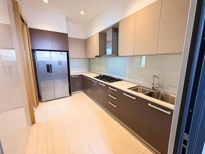 Service Residence for Sale at Megah Rise - Aeric Petrelli Goh - Kitchen - PropertyGuru.com.my
