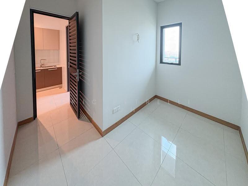 Service Residence for Sale at Megah Rise - Aeric Petrelli Goh - Kitchen - PropertyGuru.com.my
