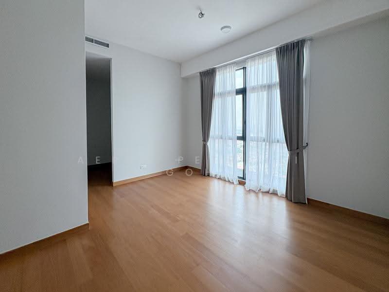 Service Residence for Sale at Megah Rise - Aeric Petrelli Goh - Living Room - PropertyGuru.com.my