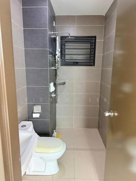 Kondominium untuk Disewa di The Henge - Richard Lee - Bathroom - PropertyGuru.com.my